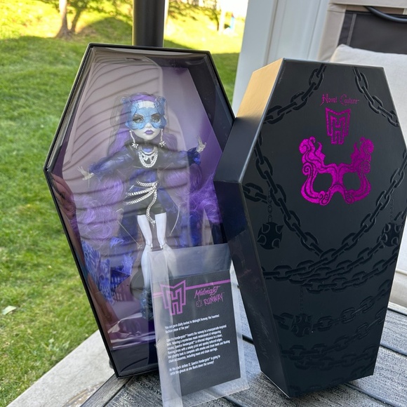 Monster High Midnight Runway Spectra Vondergeist Doll, collectible exclusive New - Picture 5 of 7